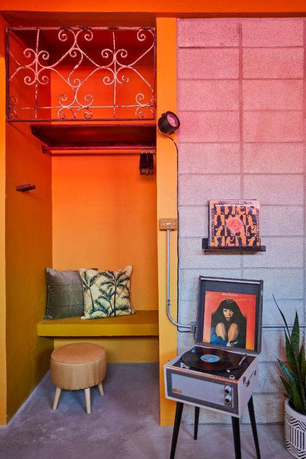 Mood Haus By Dw - 70'S Retro Stays San Juan Bagian luar foto
