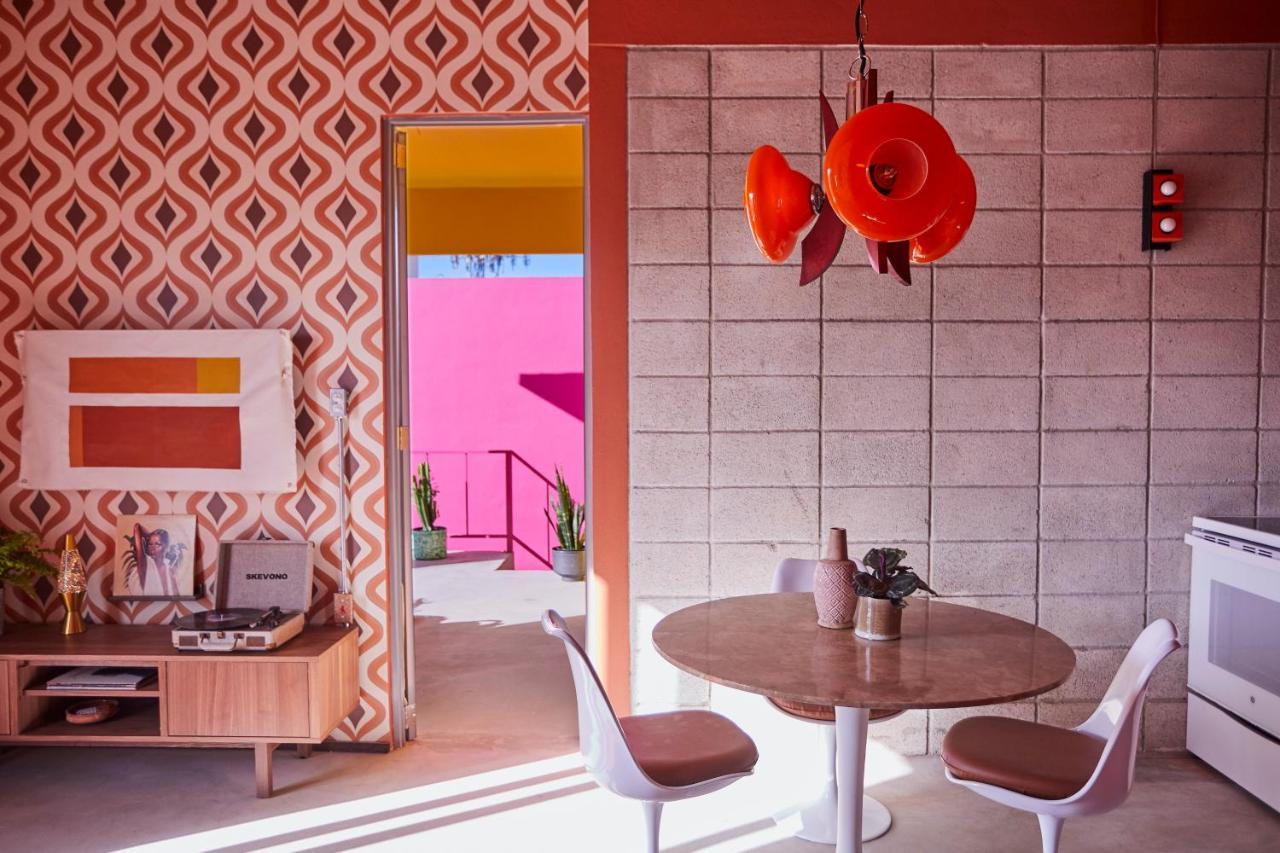 Mood Haus By Dw - 70'S Retro Stays San Juan Bagian luar foto