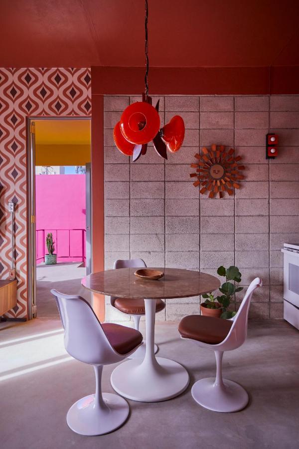 Mood Haus By Dw - 70'S Retro Stays San Juan Bagian luar foto